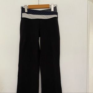Lululemon astro pants size 4